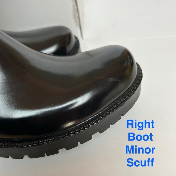 NWOT Vince Camuto Women’s 8m Black Rubber Boots Mid Calf Gold Hardware - Picture 12 of 12